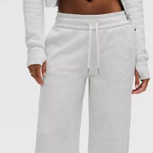 Lululemon Scuba Mid-Rise Wide-Leg Pant